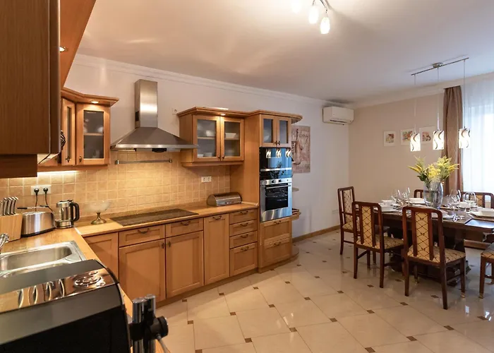 Balaton Fantasy Villa